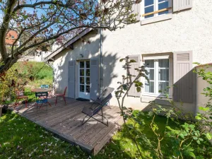 Image of Charming 1BR w\/ Garden, Terrace, In-Unit Laundry, & Modern Amenities