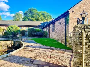 Image of RURAL stone barn with Log Burner, tranquil setting