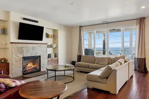 Image of Beautiful Custom home, great ocean views! Pets Allowed!