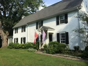 Image of Great location for college visits\/move-in, parents weekend, Merion Golf, Phila!