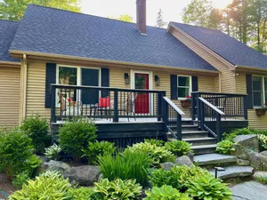Image of Simply perfect home for Maine adventure; equally close to the harbor & the lake