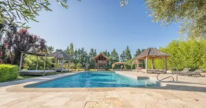 Image of Near L'Isle-sur-la-Sorgue, quiet old Provençal Mas, 19 Pers. Swimming pool.