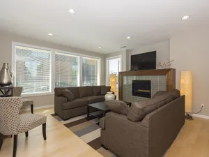 Image of Luxurious Zen Modern in the Historic N. Mississippi District. Sanitized , clean!