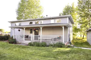 Image of 1 bedroom farmhouse on 2 lovely acres on the outskirts of Bozeman, Pets Allowed