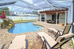 Image of Newly Furnished\/Heated pool, Game room, 10 mins from Beach