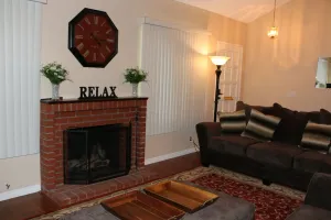 Image of Beautiful Remodeled Townhome w\/Quick Walk to the Disney Resort & Conv. Center