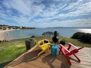 Image of Total Beachfront, free bottle sparkling wine