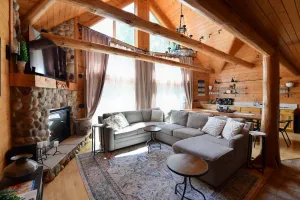 Image of Golden Bear Lodge Near Ho Chuck Casino