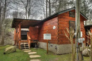 Image of Buckeye Creek: Beautiful, Pet Friendly Cabin with Deck Overlooking a Mountain Stream