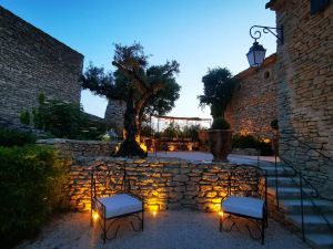Image of Ancienne Bergerie au Cœur de Gordes et de la Provence