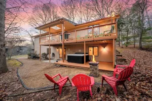 Image of 20 min. to Asheville | Hot Tub and Family Friendly