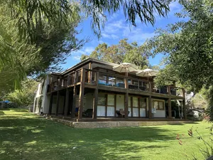 Image of Eagle Bay holiday home very close to beach