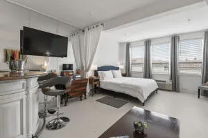 Image of Blue Orchid Apartment-palm beach