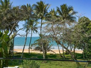 Image of Frangipani Place - Absolute Beachfront