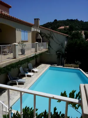 Image of Magnificent villa with pool and billiards in the vineyards
