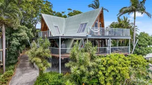 Image of Lovat House by Discover Stradbroke