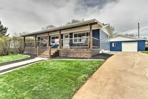 Image of Sleek Great Falls Retreat