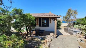 Image of One house divided in two independent parts to rent together
