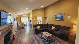 Image of Beautiful and clean home in perfect Location!