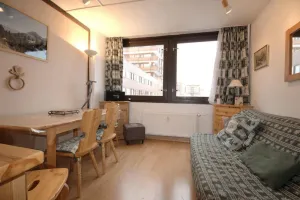 Image of 100m from resort center, 1st floor, view resort, tv, ski locker, 45m², La Plagne