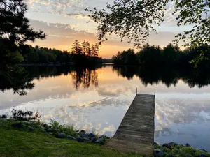 Image of Cozy Lakeside home,  3bd,\/2 br, great fishing and beautiful sunrises!