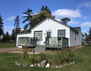 Image of Library Street Cottage - Charming Cottage located in Town, walk to Shops and Restaurants