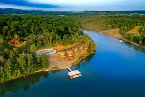 Image of Douglas Lake Views, Near Pigeon Forge\/ Gatlinburg, Dollywood!