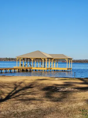 Image of Lake Palestine Lakefront, Dock, Deck. 3 bd 2bt Large yard, Beautiful Sunrises