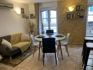 Image of Chic & cozy city center apartment