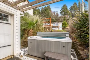 Image of 2-Story Dog-Friendly Aparthotel w\/Deck, Gas Fireplace, Ocean Views, Beach Access
