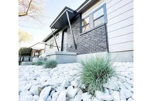 Image of Casa Cowgirl - 10 mins to Ft. Sill