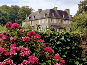 Image of New! Domaine de Roz-Maria can accommodate up to 28 people in comfort!