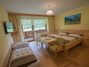 Image of Triple room with shower, toilet - Lindenhof **, guesthouse
