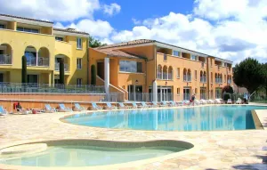 Image of Suite Confortable  | Accès 3 Piscines!