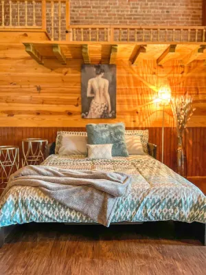 Image of The Brick Street Suite, high ceilings, historic brick street location