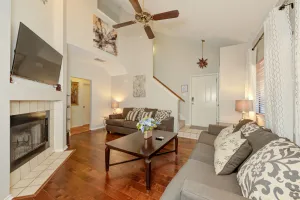 Image of LOVELY FAMILY HOME between Randolph AFB & Fort Sam