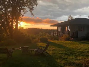 Image of Cozy cottage overlooking Lake Pepin
