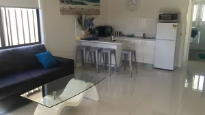 Image of Lazy Dayz Shellharbour