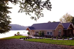 Image of Lake House Villa by HHSW