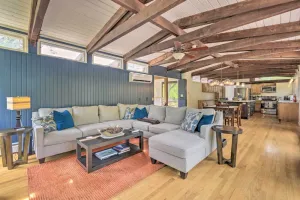 Image of Webster Home w\/ Golf Simulator on 2 Acres!