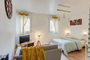 Image of Chic Studio Avec Parking au Centre-ville