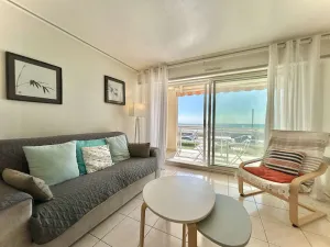 Image of Appartement T2 traversant face à la mer avec terrasse et garage à Pornichet, proche Casino - FR-1-245-180
