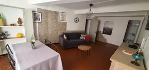 Image of Charming downtown apartment