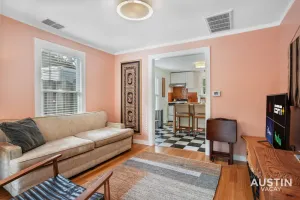 Image of Walk to Lady Bird Lake from Perfectly Quaint Home