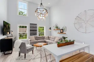 Image of The Brownstone - 1 Block From DTWN Square