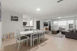 Image of Elegant 3BR Condo in Alexandria: Modern Comforts Await