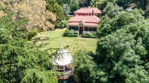 Image of Beautiful Old World Adelaide Hills Lodge