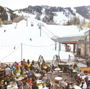 Image of Lovely Aspen Condo with Mountain Views & Hot Tub