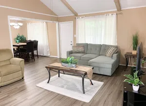 Image of Private Spacious 3 Bedroom\/12miles IAH