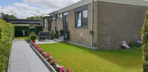 Image of Toller Bungalow. Das Ferienpark Liegt Direkt am Deich zum Ijsselmeer\/strand